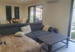 Location vacances Le Muy - Spacious house with garden and pool-3