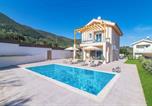 Location vacances La plage de Navagio - Villa Riza Sky by Villa Plus-1