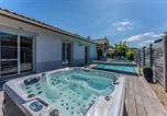 Location vacances Plage de Gujan-Mestras - La villa Sirelis piscine et spa-2