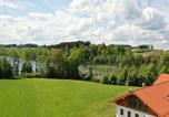 Location vacances  Gare de Rosenheim - Rinser See-Hof-2
