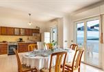 Location vacances Blato - Cozy Apartment In Blato With Kitchen-2