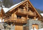 Location vacances Vaujany - Chalet Skidh - 10 personnes - emplacement idéal au centre de Vaujany-1