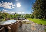Location vacances Aberfeldy - The Barn on Loch Tay - Hot Tub-2