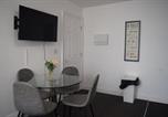 Location vacances Ilkeston - Apartment Sleeps 6 with Parking-4