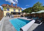 Hôtel Basse-sur-le-Rupt - Hotel du Haut du Roc Demi Pension Comprise-1
