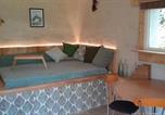Location vacances Isigny-le-Buat - La Bergerie-1