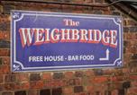 Location vacances  Gare de Redditch - Above The Pub-2