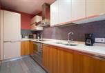 Location vacances  Province de Barcelone - Luxury Central Apartment-3