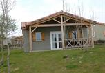 Location vacances La Chapelle-Hermier - Chalet 2 chambres calme, piscine, proche lac Jaunay - Fr-1-783-10-1