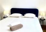 Location vacances Carcassonne - *Chic & Basic T place Carnot-2