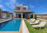 Location vacances Gennadi - Villa Blue Wave Tria-1