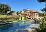 Location vacances Trémolat - Maison en pierre avec jardin et piscine privée, proche Trémolat - Fr-1-824-21-2