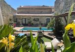 Hôtel 4 étoiles Châteauneuf-du-Rhône - Maison d'hôtes Payan Champier-2