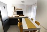 Location vacances Balatonalmádi - Galerius Golden Beach Apartment-4