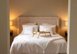 Hôtel Grans - Le Castelas - Suite Calisson-1