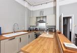 Location vacances Margate - Beach View: Stunning sea view & balcony apartment-4