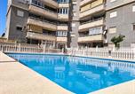 Location vacances Torrevieja - Comfortable Holiday Apartment in Torrevieja with Pool and Near the Sea-1