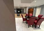 Location vacances  Emerald Backpackers - Reliable touch guest house-1