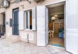 Location vacances  Ville métropolitaine de Messine - Giardini Naxos Lovely Flat in front of the Beach-4