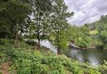 Location vacances Le centre nature de Botrange - Domaine Heyen - Lakefront Cottage with Spacious Garden-3