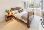 Location vacances Winchester - Host & Stay - Combpyne-1