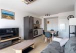 Location vacances Mimizan - Beau T2 Neuf avec Jardinet, Parking et Wifi à Mimizan - Fr-1-50-153-1