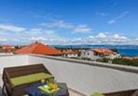 Location vacances Supetar - Rooms by the sea Supetar, Brac - 19049-1