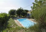 Location vacances Pernes-les-Fontaines - Les Amandiers with pool in beautiful Provence-1
