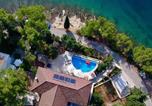 Location vacances  Plaine de Stari Grad - Beautiful Hvar Villa 4 Bedrooms Villa Stone Pine Private Infinity Pool-4