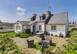 Location vacances Trélévern - Maison 6 adultes 2 enfants - jardin - 150m plage-1