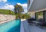 Location vacances Mošćenička Draga - Villa in Istria with Heated Pool and 3 Bedrooms-2