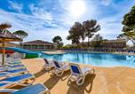 Location vacances Calvisson - Maison cosy avec piscine partagée à Calvisson-1