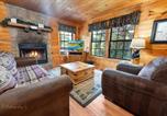 Location vacances Knoxville - Paw Prints Mountain View Cabin-3