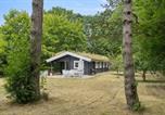 Location vacances Dronningmølle - Log House In Dronningmølle 150 M To The Beach-1