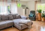 Location vacances Irrhausen - Amazing Apartment In Zweifelscheid-4