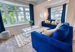 Location vacances  Gare de Walsall - Modern 3 Bedroom 2 Bath House with Parking, Wednesbury, Birmingham-3