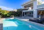 Location vacances Overstrand Rural - Villa Armonia Grotto Beach Large Deck W Pool-3