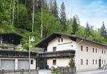 Location vacances Werfen - Gemuetliche Ferienwohnung-1