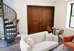 Location vacances Washington - The Chic Carriage house in Shaw Sleeps 2-3