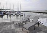 Hôtel Mecklembourg-Poméranie - Hausboot Rosi im Hafen in Ribnitz-Damgarten-3