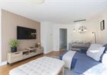 Location vacances  Gare de Cheltenham - Cosy 2-Bed Apartment in Tivoli-1