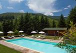 Location vacances Ortignano Raggiolo - Borgo dei Corsi - Charming Holiday Apartments in Tuscany with airconditioning-2