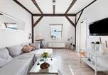 Location vacances  Gare de Schwerin - Ferienwohnung mit Seeblick-2