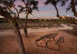 Location vacances Boerne - Airstream Getaway - Hot Tub & Fire Pit-4