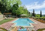 Location vacances Castellina in Chianti - Villa With Pool In Chianti Hills-3