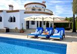 Location vacances  Province de Tarragone - Villa Playa Rustical-4