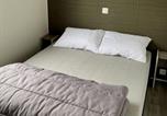 Location vacances Agen - Chalet Confort 4 Pers avec Terrasse - Api-1-52-866-4