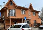 Hôtel Györ - 4 Hordó - Panzió és Étterem-1