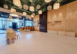 Location vacances Katowice - Urban Apartments Golden Royal, Jacuzzi by the window, chilled Prosecco, Free Garage-1
