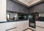 Location vacances Okrug - Premium Apartment Mares - One Bedroom Apartment with spectacular Sea View-4
